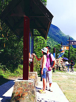 Lantau Peak Sunrise portal