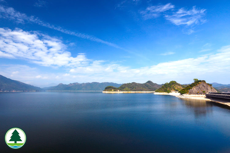 船 灣 淡 水 湖 