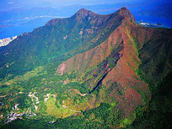 馬 鞍 山